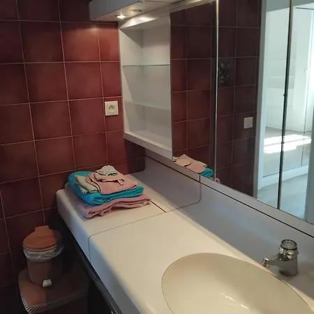 Apartment Bel Pour 6 Personnes Avec Vue Sur Le Golfe De St Tropez Saint-Raphael (Var)