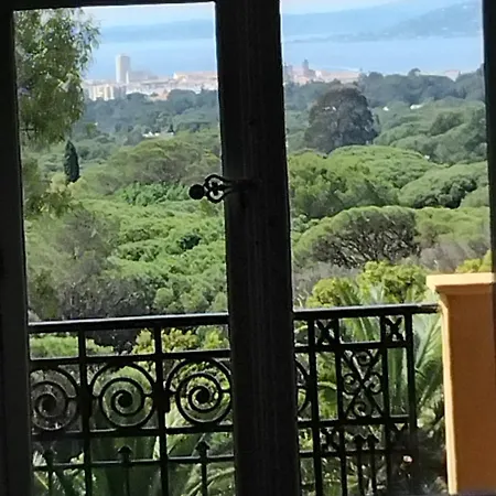 Vue Et Golfe De St Tropez Pour 6-8 Personnes Saint-Raphael (Var)
